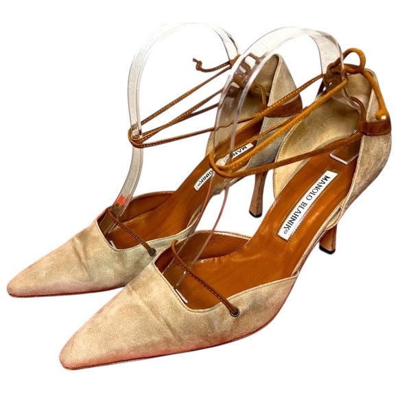 MANOLO BLAHNIK Suede ankle tie heels 🤎 - Picture 3 of 8